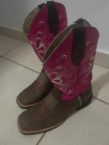 Bota country