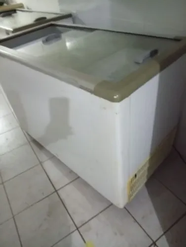 FRIZER HORIZONTAL BEM CONSERVADO