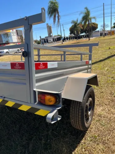 Carretinha nova com excelente resistência - 1.50 X 1.20