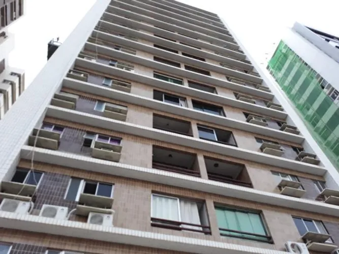 Apto 2qtos, 2 banheiros, varanda, garagem coberta, 350mil