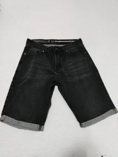 Bermuda Jeans Request