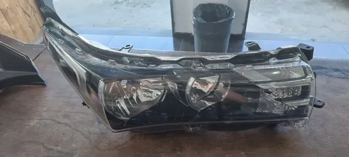 Farol corolla 2015 2016 2017