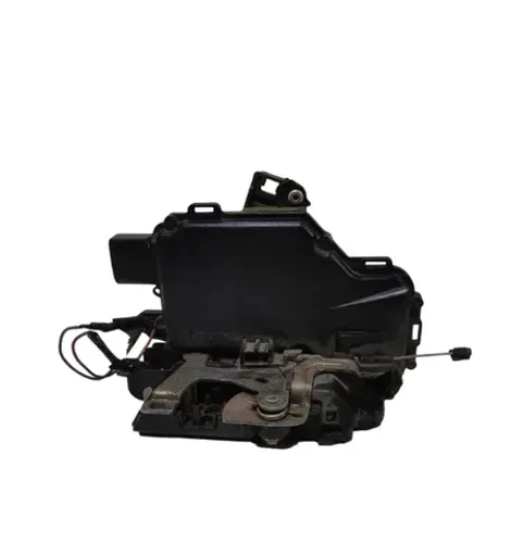 Fechadura dianteira esquerda golf sapão 1999 2005