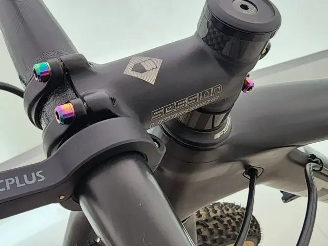 Kit de 6 Parafusos Titânio de avanço de guidão Bike MTB ou SPD