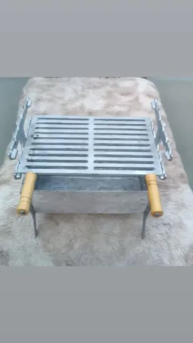 Churrasqueira de alumínio desmontável
