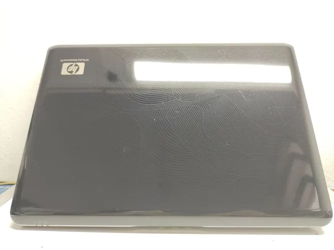 Notebook HP Pavilion dv2000 em excelente estado visual e 100% funcional!