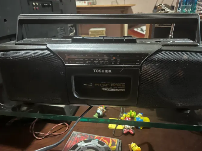 Rádio Toshiba, modelo ATSF-8025