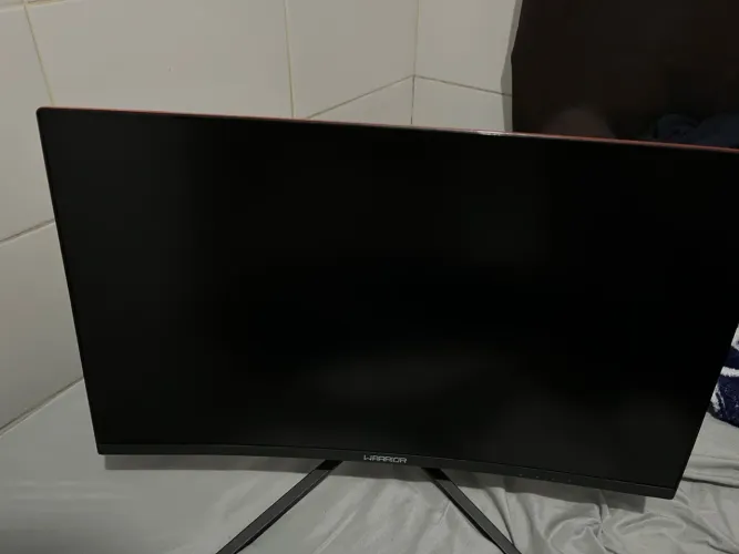 Monitor Gamer Curvo 24pol Warrior HDR