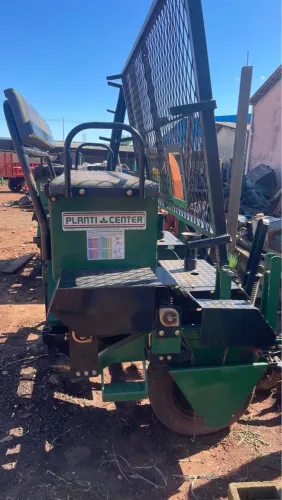 Plantadeira Planti Center