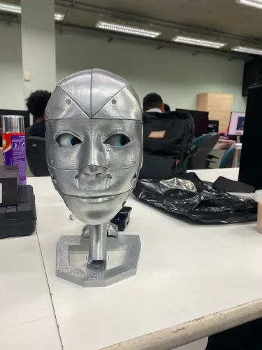 Cabeça robô humanoide 