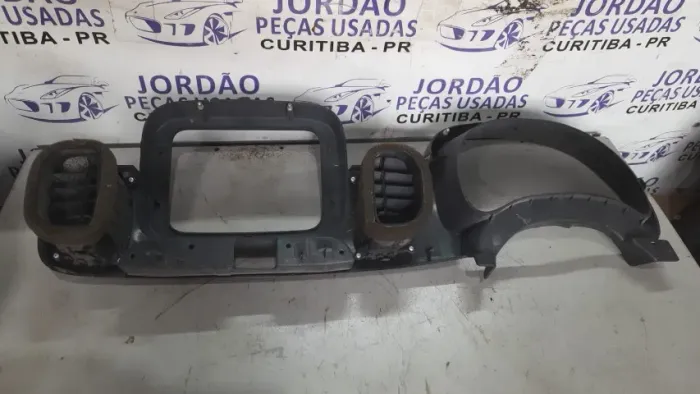 Moldura do painel de instrumentos com Agora, compartilhe algumas difusores de ar Fiat Mobi