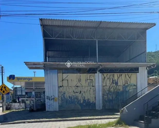 Oportunidade Única! Terreno Comercial de 374 m² à Venda na SC 401 - Excelente Localização!