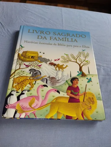 Livro Sagrado da Família / Histórias ilustradas da Bíblia para pais e filhos