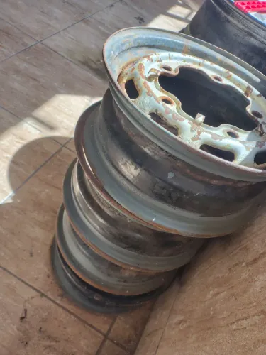 Rodas 5 furos Fusca e kombi aro 15