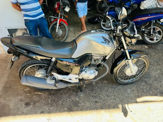 Start 160 em ótimo estado