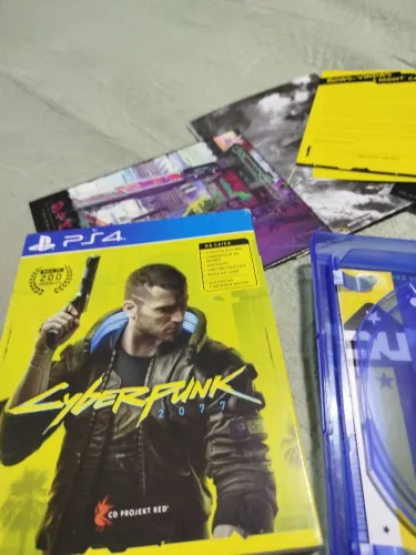Cyberpunk 2077 PS4 - Usado - ótima conservação 