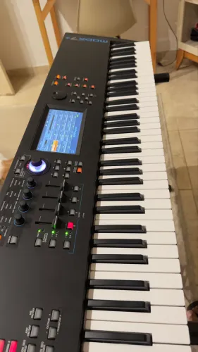 Teclado Yamaha modx7+ 