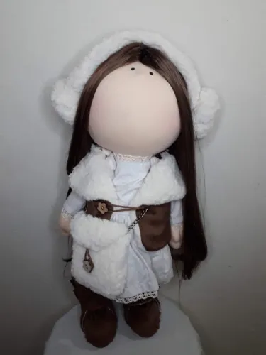 Linda Boneca de Pano Artesanal - Perfeita para Presentear!