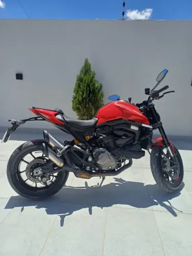 Ducati Monster 21/22, 937cc, única dona, quilometragem super baixa menos de 800km. 