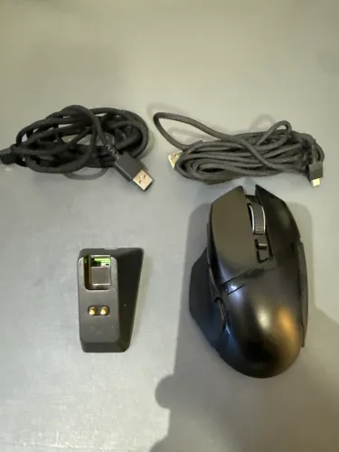 Razer basilisk v2 pro com dock