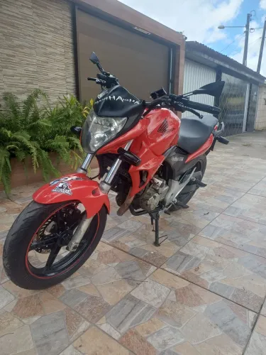 CB 300 2010 revisada, pneus novos pronta  para andar 11 mil 