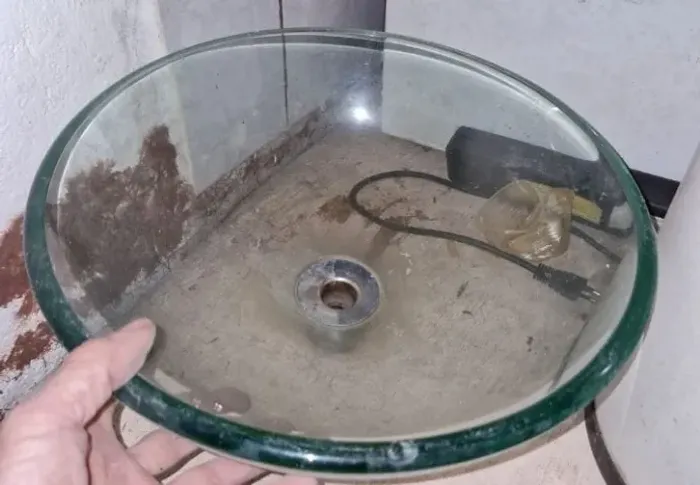 cuba de vidro grosso com 36cm de diâmetro .....há mais modelos e tamanhos ....zap 11957866