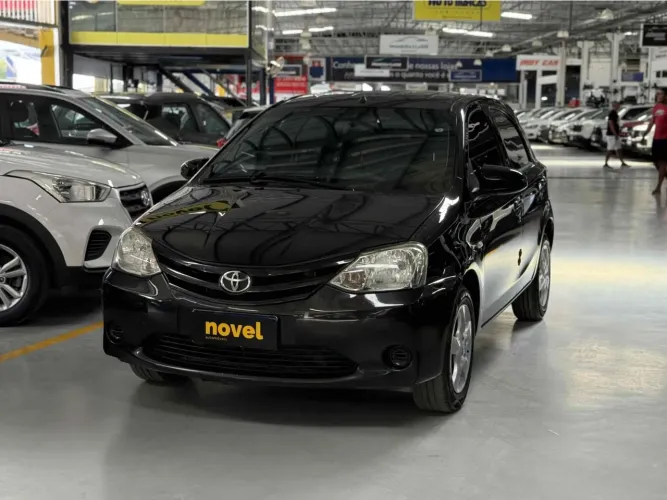 Toyota Etios 1.3 Flex 16V 5P Mec. 2014