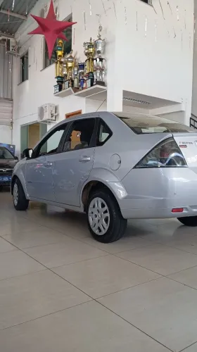 FIESTA 1.6 completo 