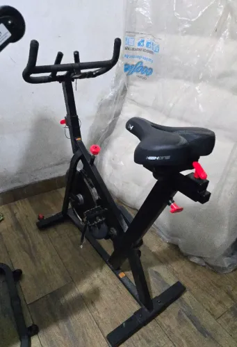 Bicicleta Spinning de Treino 100 Domyos