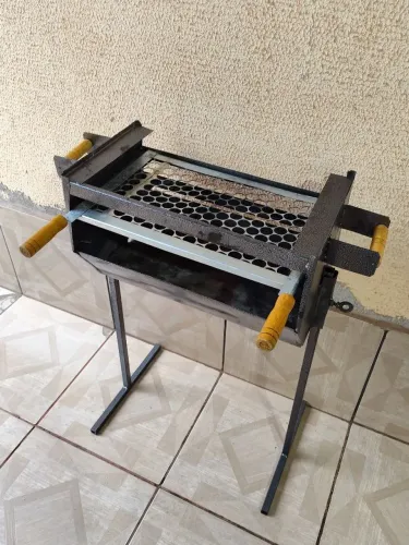 Churrasqueira Portátil 
