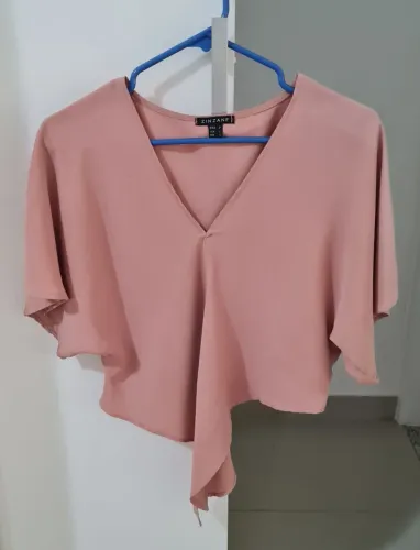 Camisa cropped zinzane tamanho P cor salmão