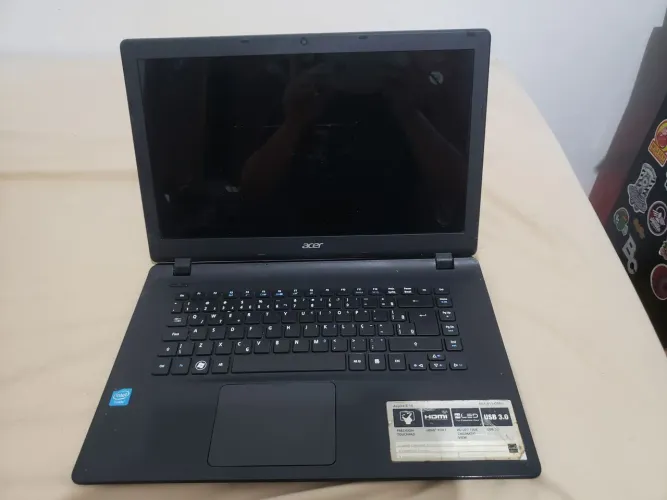 Notebook Acer Aspire E15 (atenção para reparo ou aproveitar as peças)