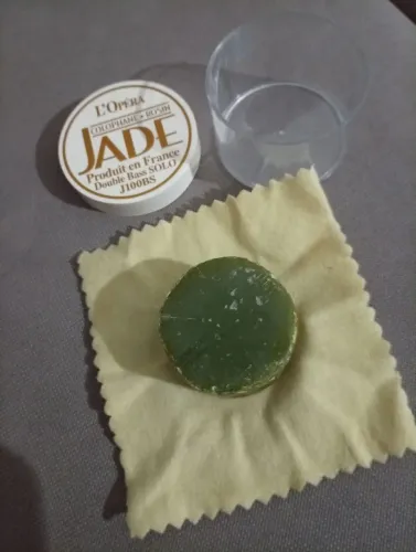 Breu Jade Para Cordas