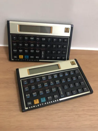2 Calculadora HP 12C