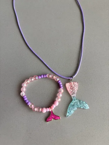 Kit com 30 colares e 30 pulseiras para sacolinha festa infantil sacolinha 