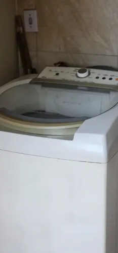 Máquina para retirada de peças