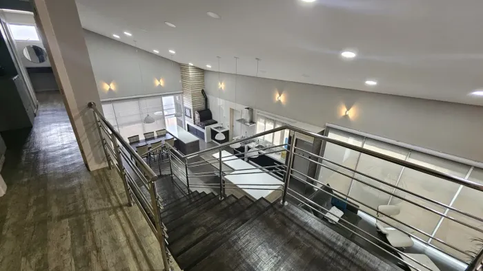 Vende-se casa ampla e aconchegante  