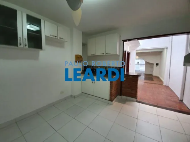 CASA ASSOBRADADA - BROOKLIN - SP