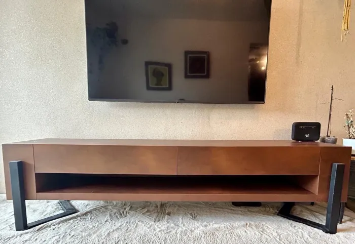 Rack tv madeira mdf com gavetas 