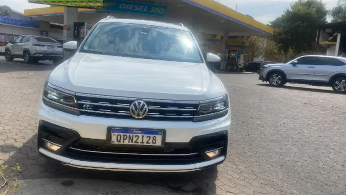 Volkswagen Tiguan Allspac R-line 350 TSI 2.0 4X4 2018