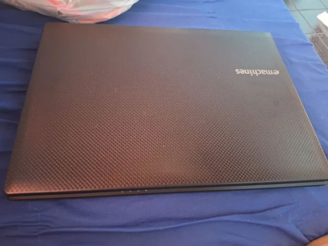 Notebook Emachines Intel Dual Core 4gb
