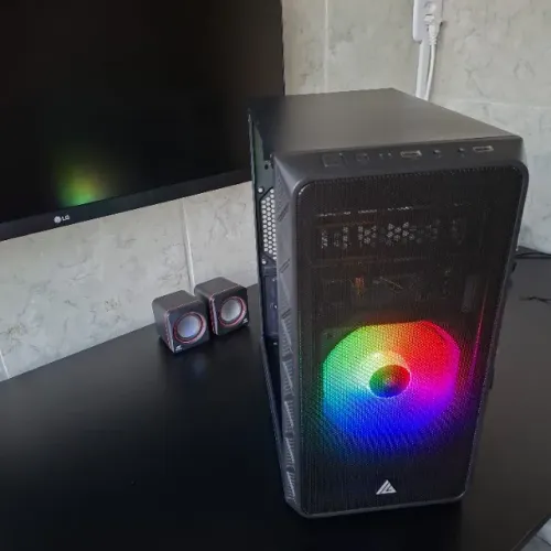 Gabinete M-ATX com Fan RGB e Lateral em Acrílico