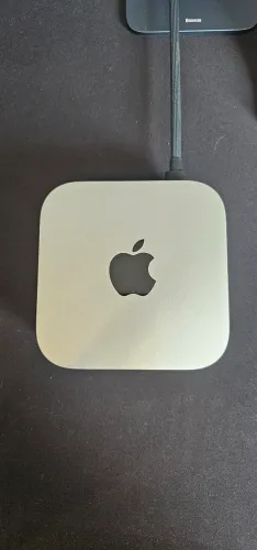 Apple Mac Mini M4 16 GB RAM / 256 GB HD