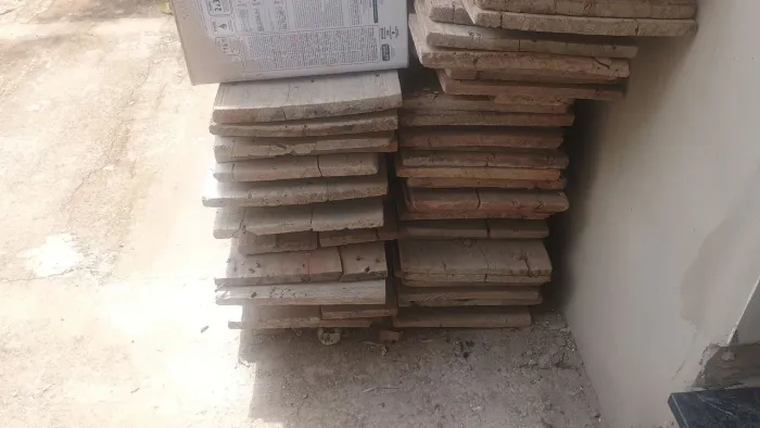 Tábuas pinus usadas