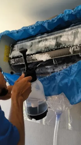 Limpeza/Manutenção de ar condicionado