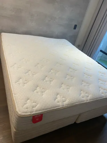 Cama Quen
