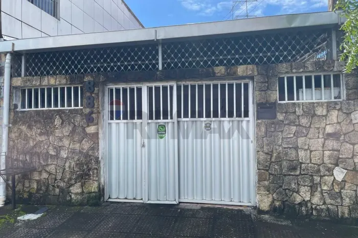 CASA 3 QUARTOS EM SANTO AMARO