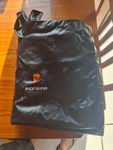Capa de chuva pioneiro reforçada impermeável.