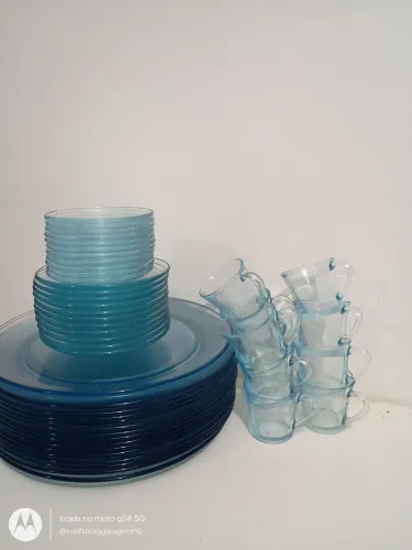 Jogo de pratos e xícaras Duratex