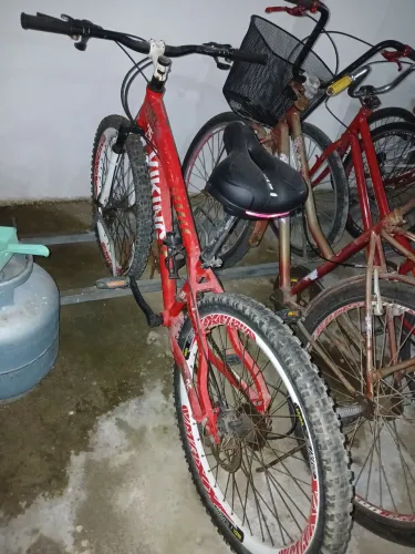 Venda de uma Bicicleta Vikingx, usada.